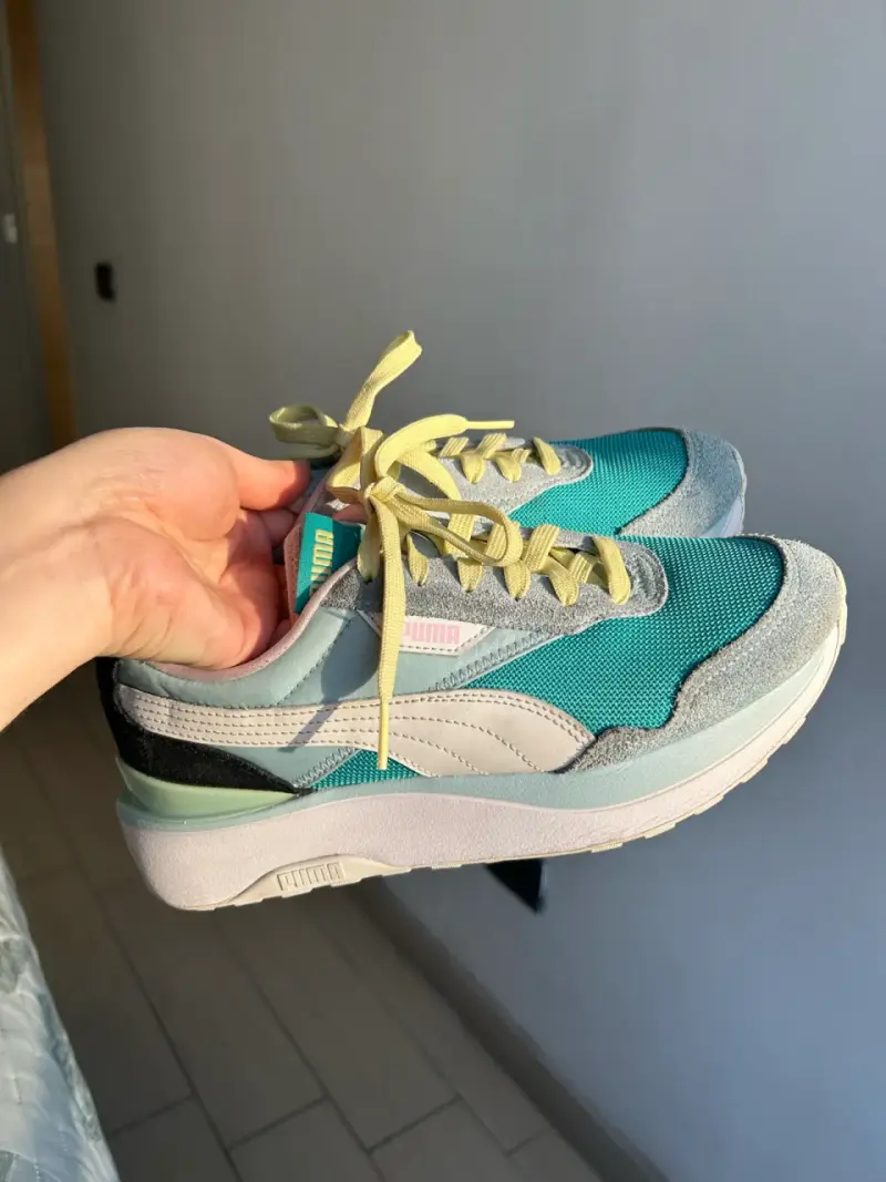 Zapatillas PUMA número 39, 25 cm. - 1