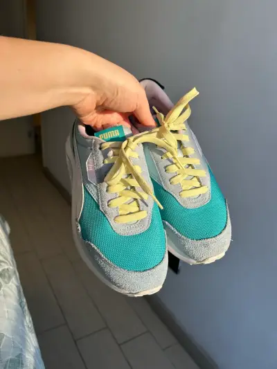 Zapatillas PUMA número 39, 25 cm. - miniatura 3