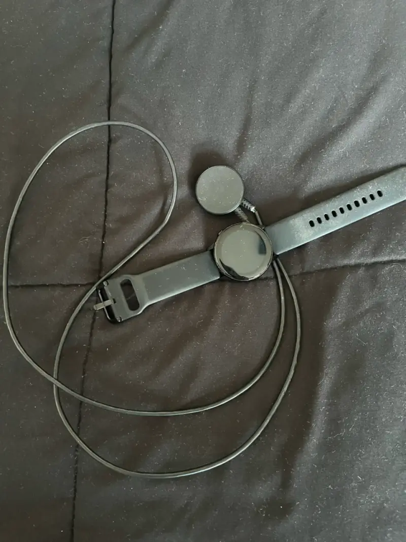 Reloj inteligente con cargador