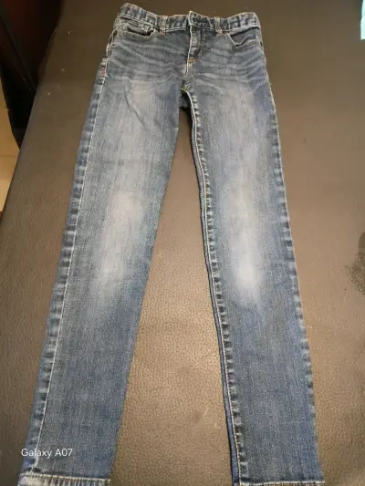 Jeans para niña, diferentes colores - miniatura 1