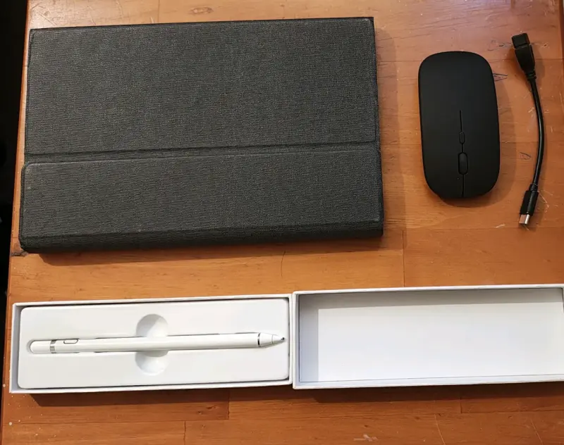 Tablet P90 2K con accesorios - 2