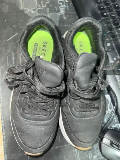 Zapatillas skechers talla 30 - miniatura 2