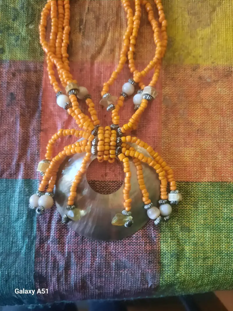 Collar de mostacilla naranjas - 2