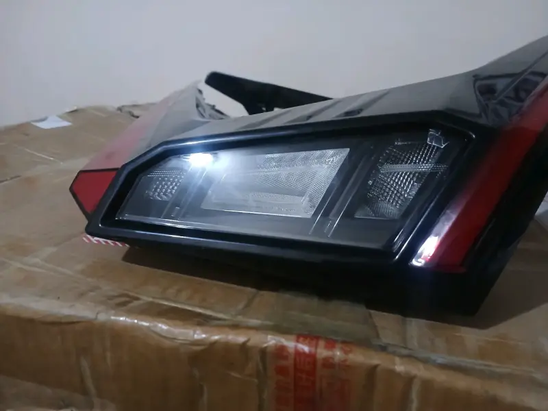 Foco trasero para auto Gac Emko - 6