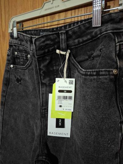 Jeans mom negros Basement - miniatura 1