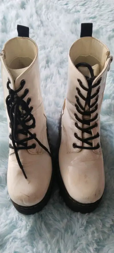Botas blancas con plataforma - miniatura 3