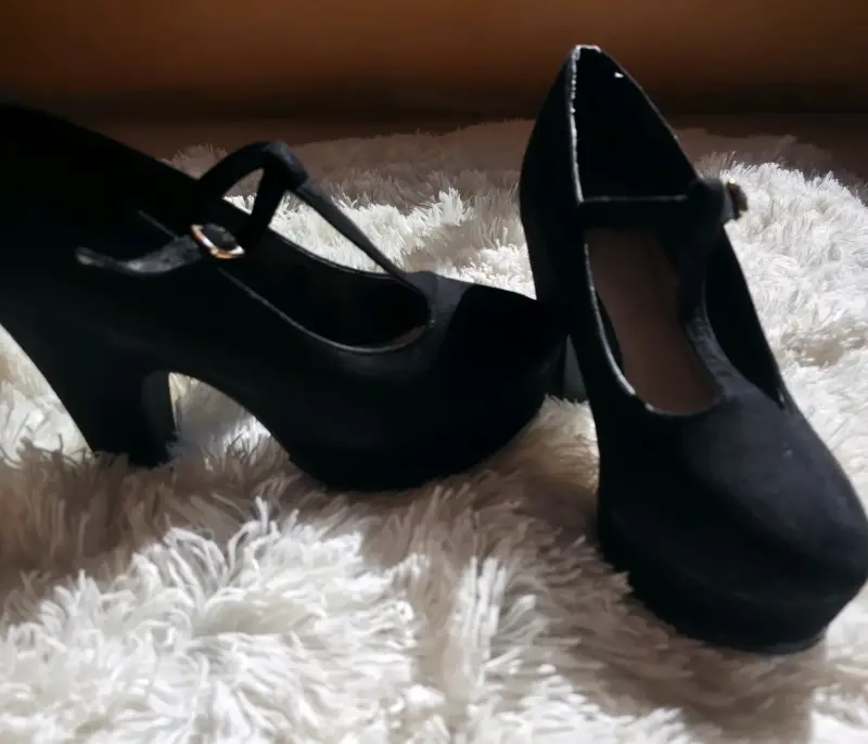 Zapatos tacón negros con correa - 3