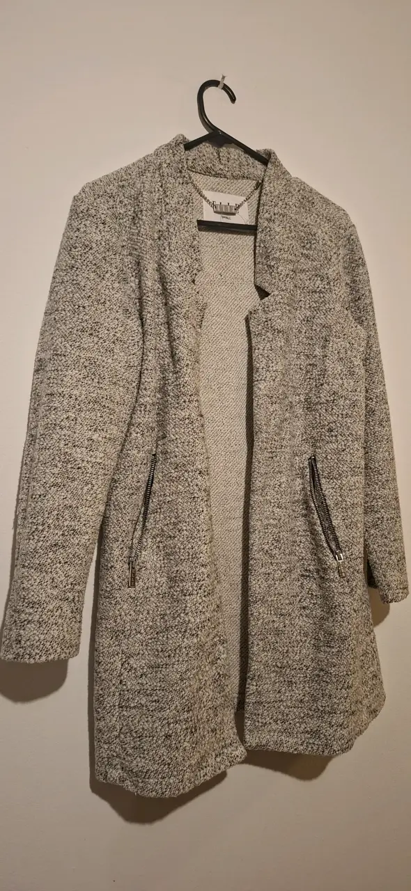 Chaqueta gris marca ELLE - 2