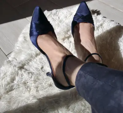 Zapatos de tacón azul oscuro - miniatura 1