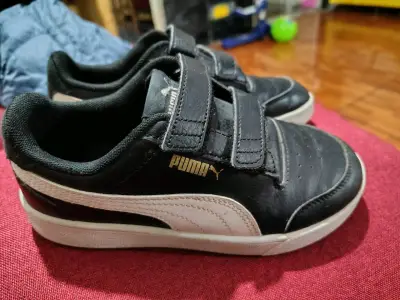 Zapatillas negras para niño - miniatura 2