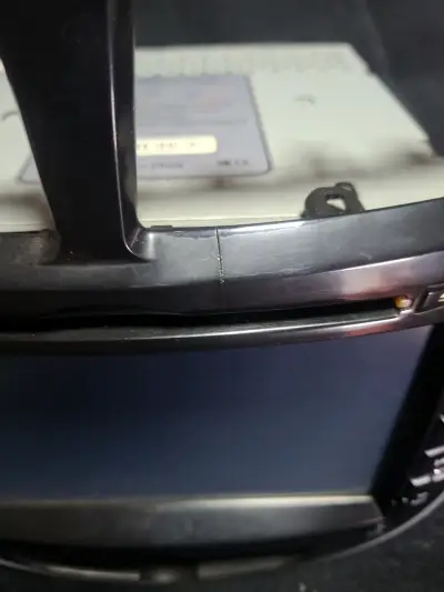 Radio hyundai accent con bisel - miniatura 5