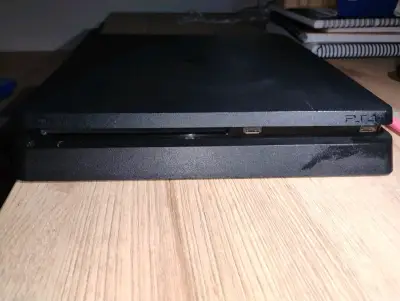 Consola PS4 con tres juegos - miniatura 3