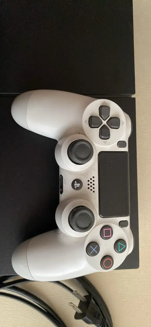 PlayStation 4 - 2