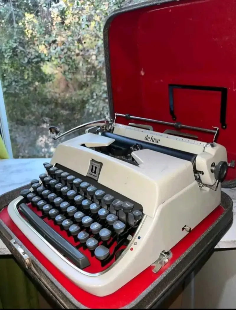 Máquina de escribir vintage Underwood - 2