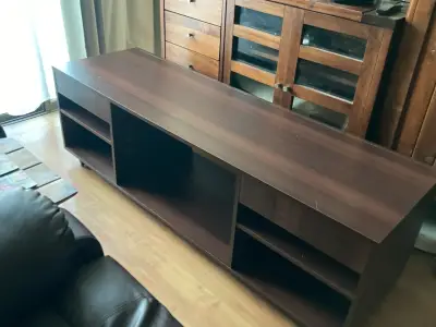 Mueble de TV madera oscura - miniatura 1