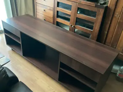 Mueble de TV madera oscura - miniatura 2
