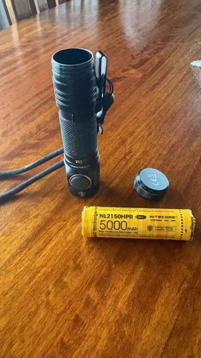 Linterna Nitecore E4K 4400 lúmenes - miniatura 6