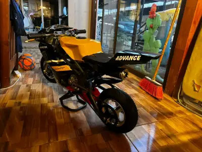 Mini moto a gasolina Monster - miniatura 3