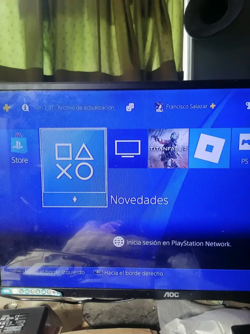 PS4 Slim - 4