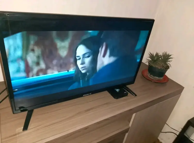 Televisor pantalla plana Master-G - 1