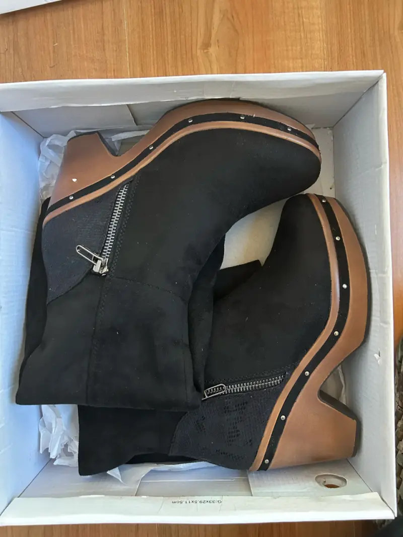 Botas negras de mujer - 6