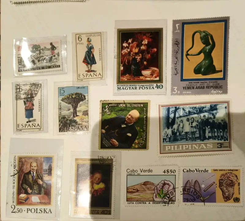 Colección de estampillas variadas