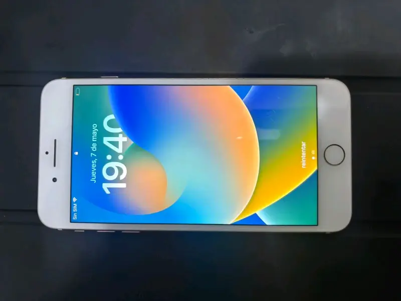iPhone 8 Plus dorado - 2