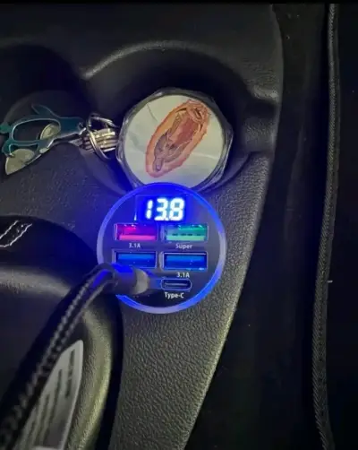 Cargador rápido para auto 66W - miniatura 2