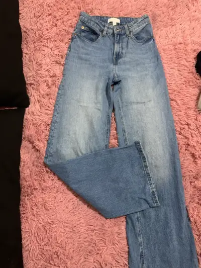 Lote jeans de marca ZARA, HYM, LEVIS - miniatura 2