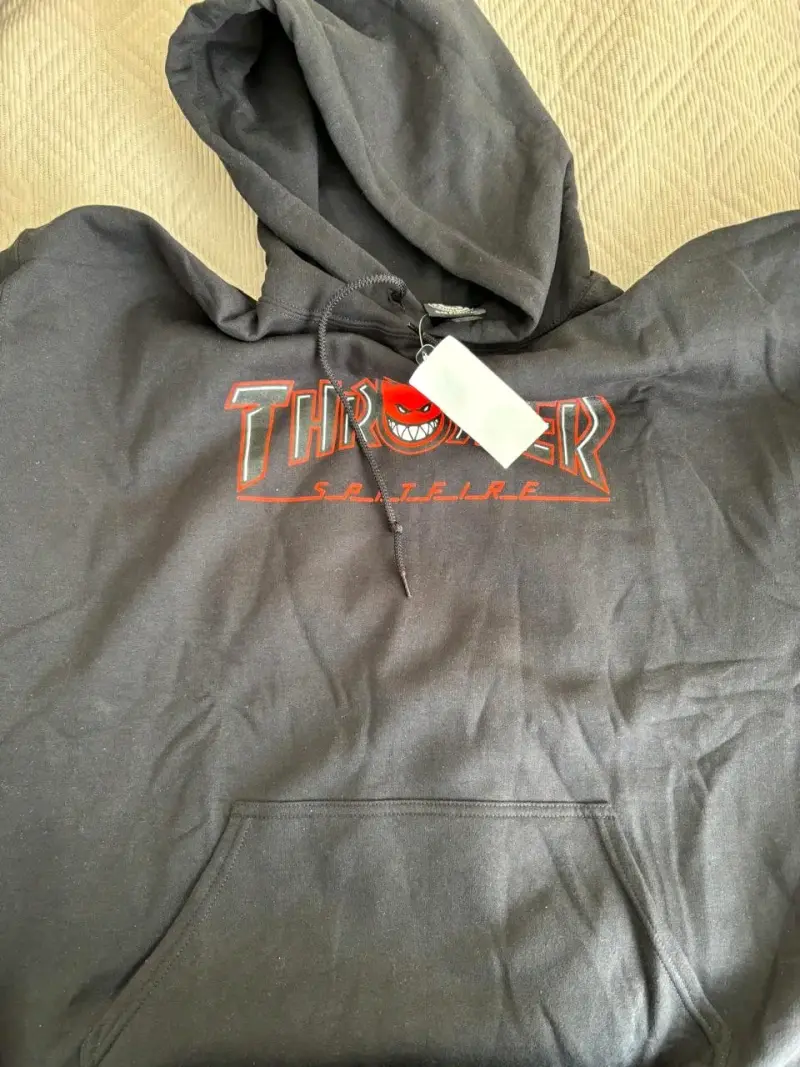 Polerón Thrasher negro con capucha - 3