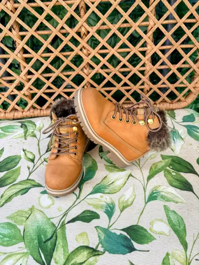 Botín marrón forro peludo talla 27 hush puppies - miniatura 2