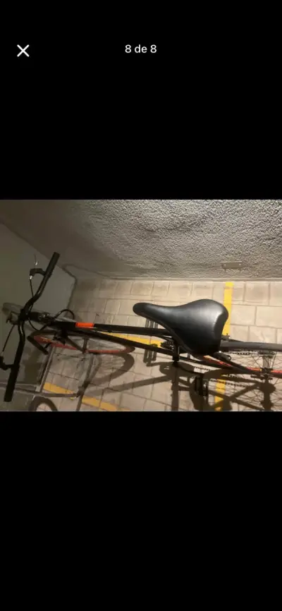 Bicicleta urbana negra y roja - miniatura 5