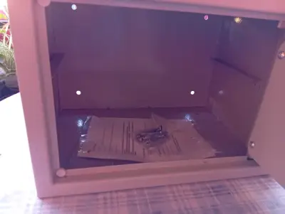 Caja fuerte electrónica - miniatura 2