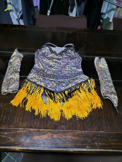 Vestido de baile rosa brillante - miniatura 3