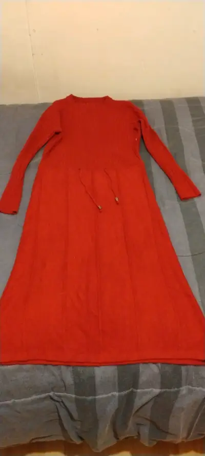 Vestido largo rojo - miniatura 1