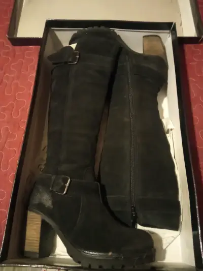 Botas bucaneras  Pollini caja original - miniatura 2