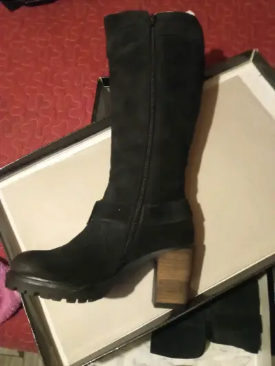 Botas bucaneras  Pollini caja original - miniatura 3