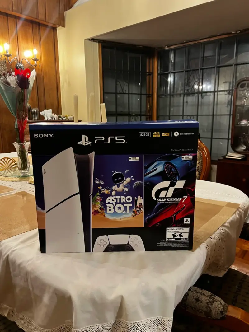 Consola PS5 con juegos incluidos - 1