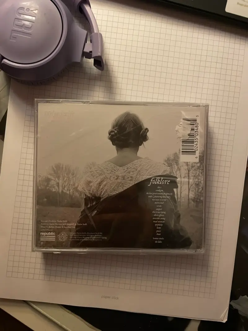 CD Folklore de Taylor Swift FIRMADO - 2