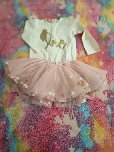 Chaleco rosado con capucha infantil - miniatura 4
