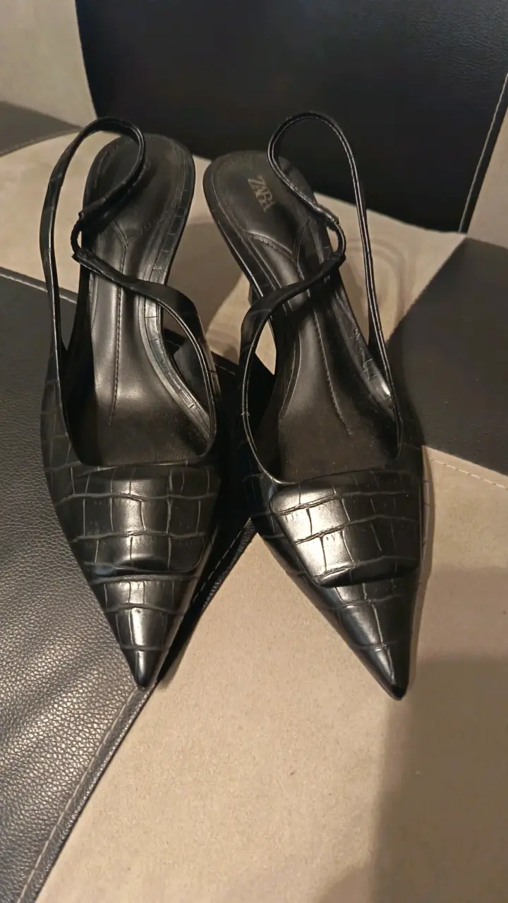 Tacones negros Zara