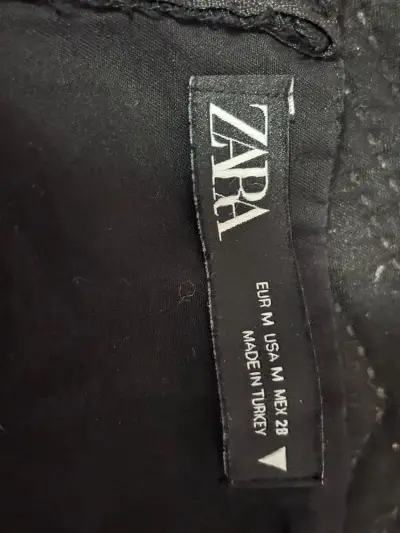 Falda negra corta ZARA - miniatura 3