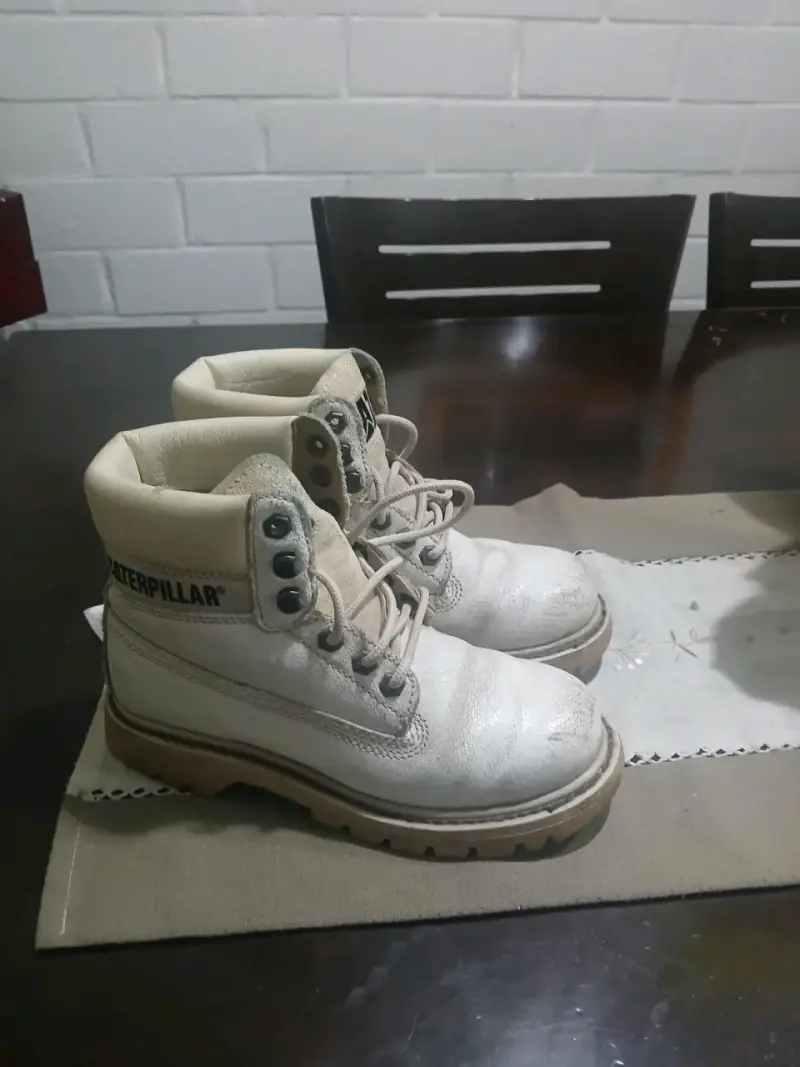 Botas blancas CAT usadas - 2