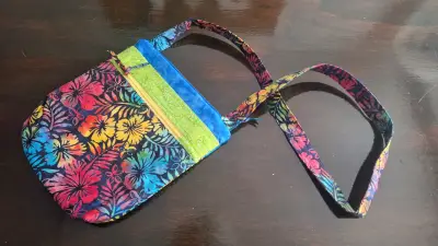 Cartera colorida de tela estampada - miniatura 1