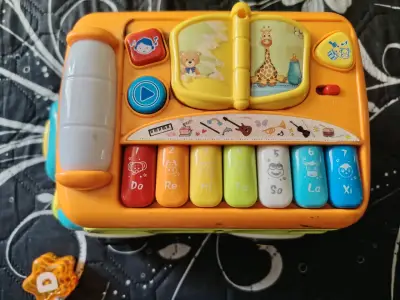 Juguete educativo camioncito colorido - miniatura 2