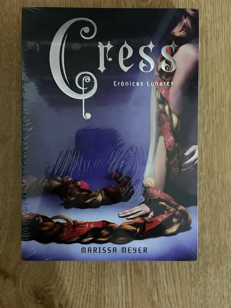 Libro 'Cress' Crónicas Lunares