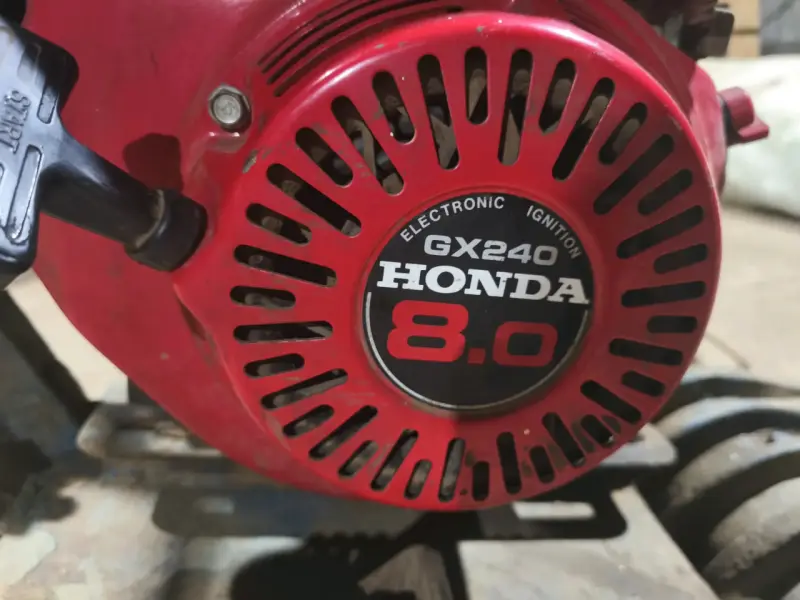Compactadora de suelo usada - 2