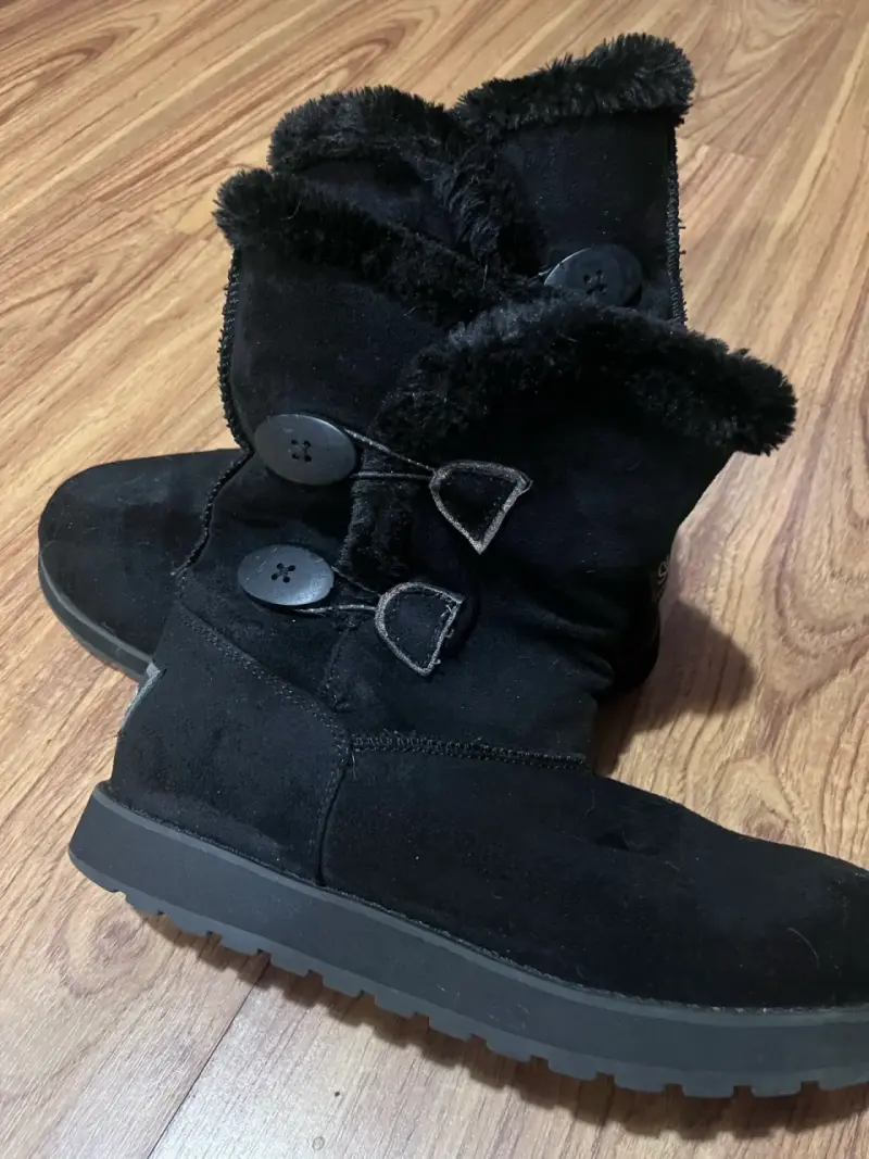 Botas negras Skechers con forro - 2
