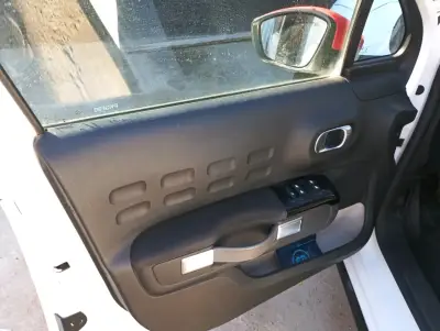 Auto Citroën C3 Aircross blanco - miniatura 6