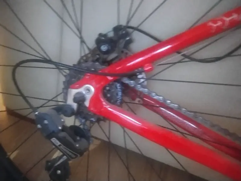 Bicicleta roja para adulto - 1